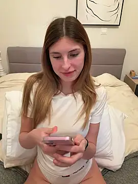 emma05 online show from 02.05.26