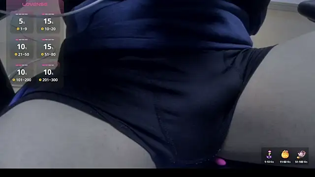 Snapshot of ken-pon chatting on 12.13.24 ken-pon online show from 12.13.24