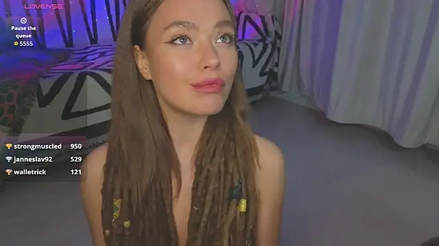 KellyFouler online show from 04.18.26