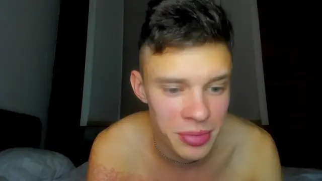 Snapshot of hornyadamsex chatting on 10.23.25 hornyadamsex online show from 10.23.25