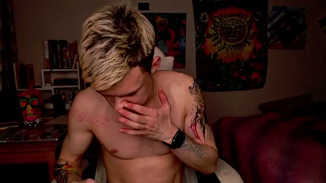 hornyadamsex online show from 04.23.26