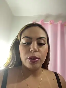 lariic online show from 01.28.25