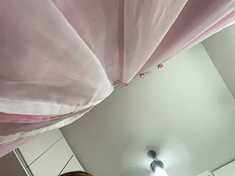 lariic online show from 03.21.25