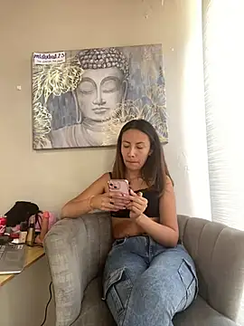 im lorein online show from 01.21.25