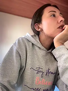 Snapshot of im_lorein chatting on 10.21.25 im lorein online show from 10.21.25