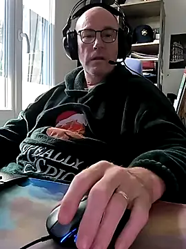 bogland33 online show from 02.14.25