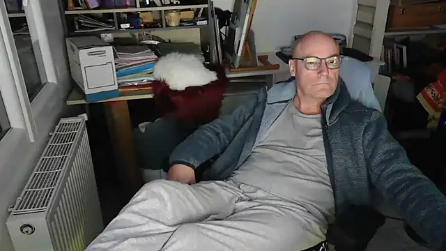bogland33 online show from 02.24.25