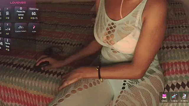 Snapshot of SashaBrianna99 chatting on 09.16.25 SashaBrianna99 online show from 09.16.25