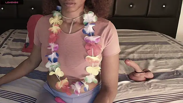 Snapshot of SashaBrianna99 chatting on 10.31.25 SashaBrianna99 online show from 10.31.25