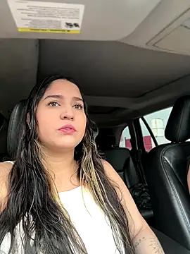 Snapshot of ARITOO_ chatting on 09.27.25 ARITOO online show from 09.27.25