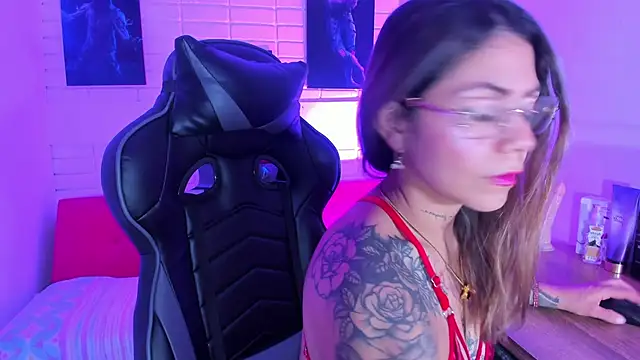 Anna  Spencer online show from 02.02.25