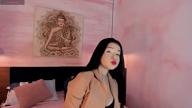 AuroraFiore online show from 01.10.25