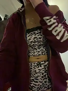 kittyprettybby online show from 05.23.26