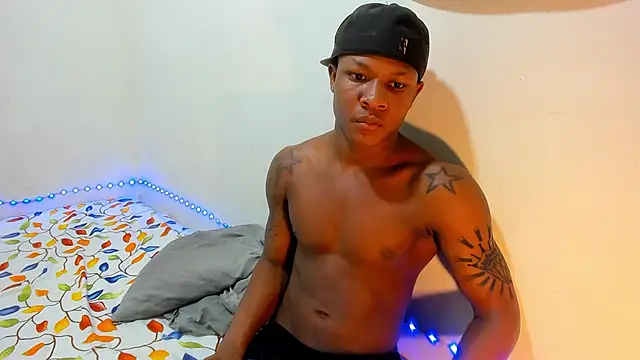 Snapshot of Alid_17 chatting on 12.05.24 Alid 17 online show from 12.05.24