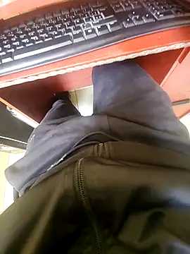 Snapshot of Chrissex7 chatting on 11.07.25 Chrissex7 online show from 11.07.25