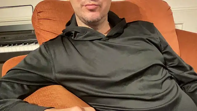 Snapshot of rayos789 chatting on 11.03.25 rayos789 online show from 11.03.25