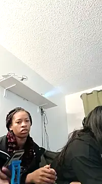 lightskinnbrazzy online show from 03.18.25