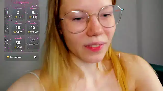 Esme Runn online show from 02.01.25