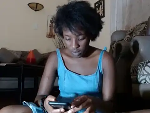 SexyRed18 online show from 02.18.25