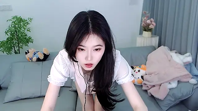 Snapshot of YiJin-a chatting on 01.26.25 YiJin-a online show from 01.26.25