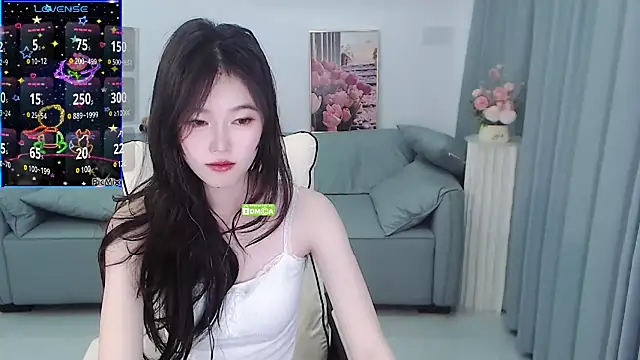 Snapshot of YiJin-a chatting on 02.12.25 YiJin-a online show from 02.12.25