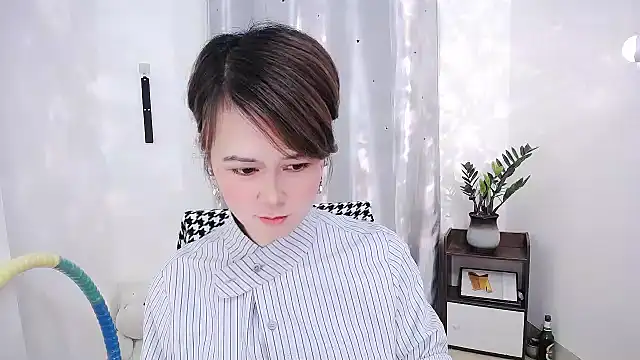 Fan ting online show from 02.13.25