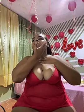 Evabigass online show from 10.22.25