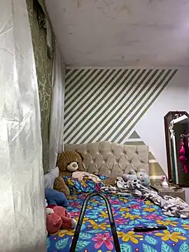 Evabigass online show from 02.15.26