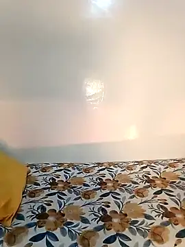 Snapshot of Zomorodaa_ chatting on 10.21.25 Zomorodaa online show from 10.21.25