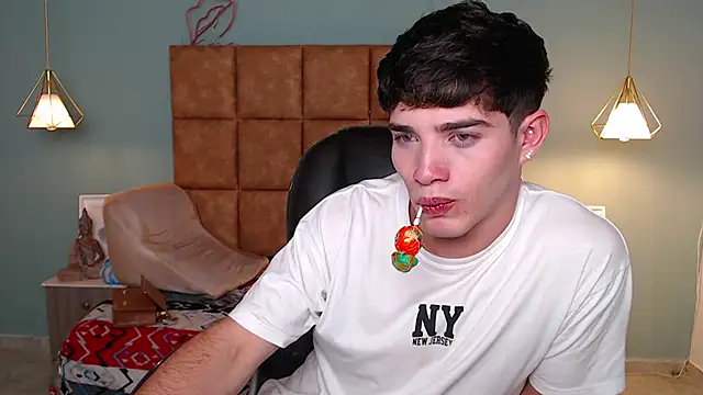 AlejooTwink online show from 01.15.25