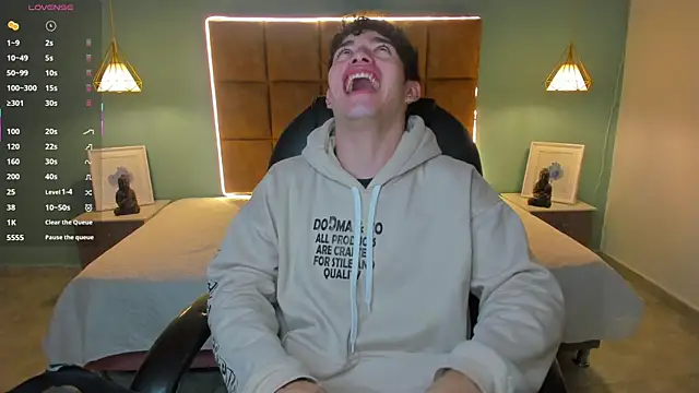 AlejooTwink online show from 10.09.25