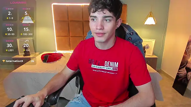 AlejooTwink online show from 10.31.25