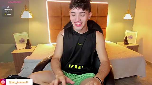 AlejooTwink online show from 12.05.25