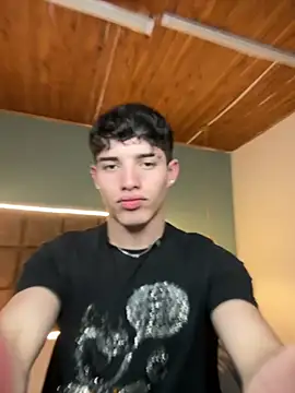 AlejooTwink online show from 02.04.26