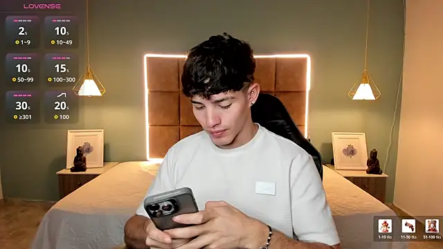 AlejooTwink online show from 04.18.26