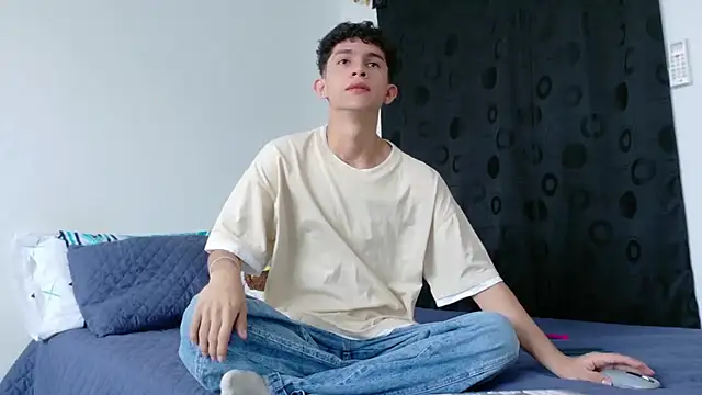 Snapshot of Noah_tyler_ chatting on 10.28.25 Noah tyler  online show from 10.28.25