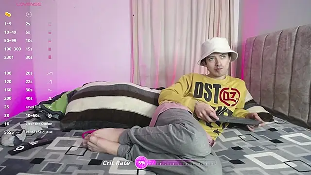 Snapshot of Yellowpokemon23 chatting on 09.17.25 Yellowpokemon23 online show from 09.17.25