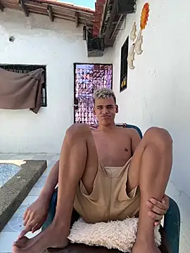 Leo bunny hot online show from 04.05.26