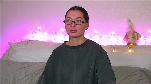 AlexandraBloom online show from 12.17.24