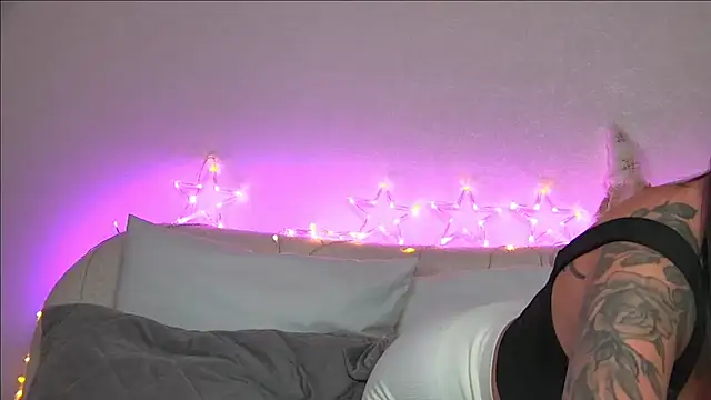 AlexandraBloom online show from 12.18.24