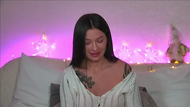 AlexandraBloom online show from 12.19.24