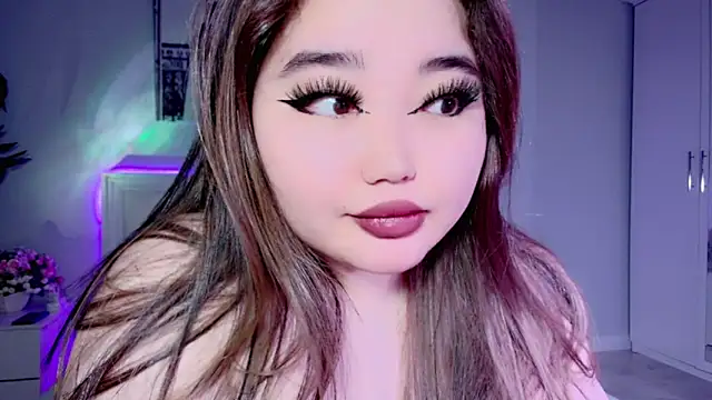 amina moonlightt online show from 12.19.24