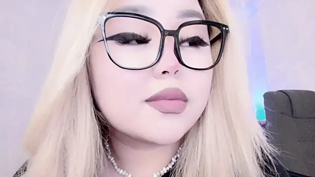 amelia sunlight online show from 01.18.25