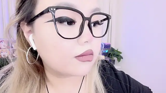 amelia sunlight online show from 03.20.25