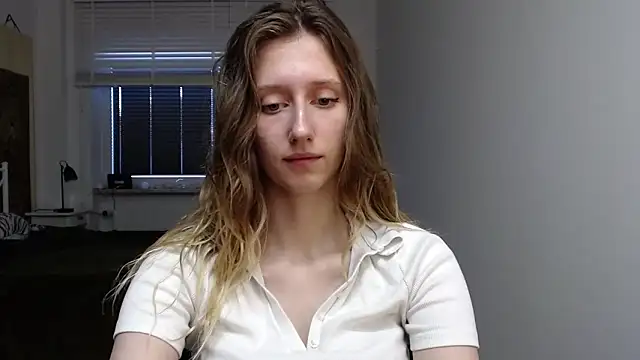 LUNA delight online show from 09.24.25