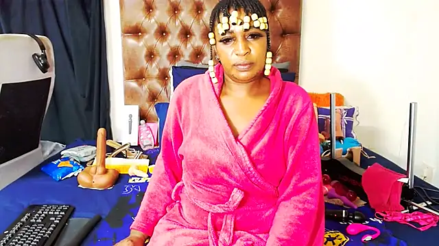 Snapshot of Hotxbums22 chatting on 02.12.26 Hotxbums22 online show from 02.12.26