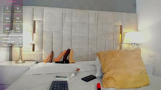 Snapshot of GaleHodge chatting on 01.19.25 GaleHodge online show from 01.19.25