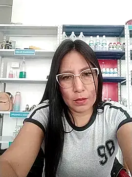 Megan jennerr online show from 03.03.25