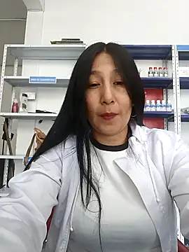 Megan jennerr online show from 10.11.25