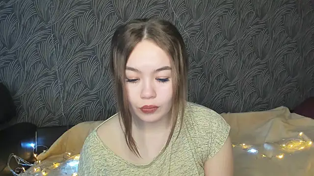 Snapshot of Sara_Kox chatting on 12.04.24 Sara Kox online show from 12.04.24